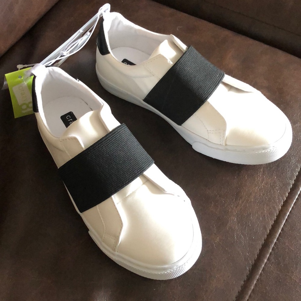 Crazy 8 kids Shoes New with tags - Picture 2 of 8